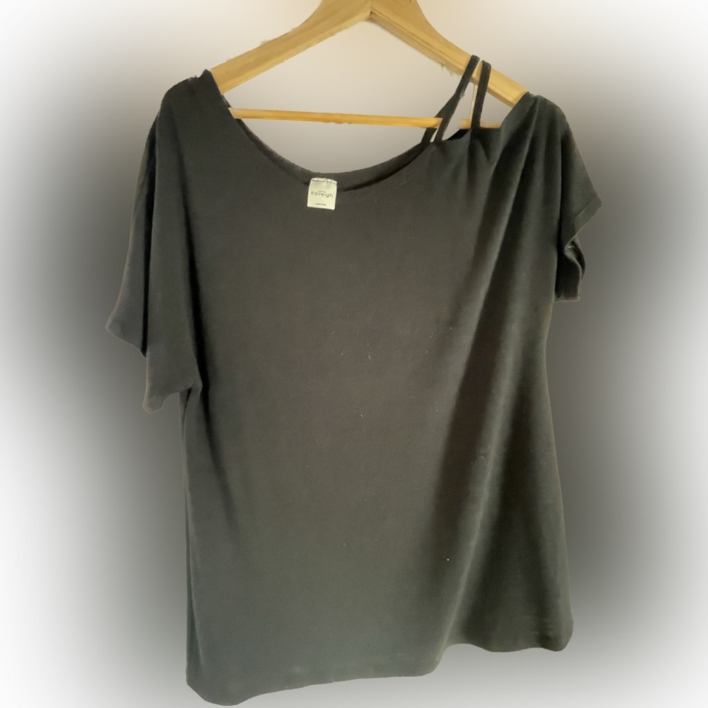 Kaileigh knit off shoulder black sweater